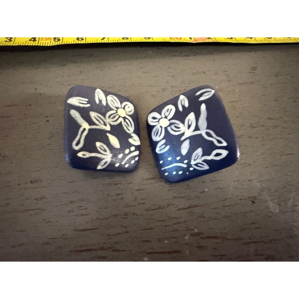 Vintage Hand Painted Floral Stud Earrings Navy Blue White Square Folk Art Retro